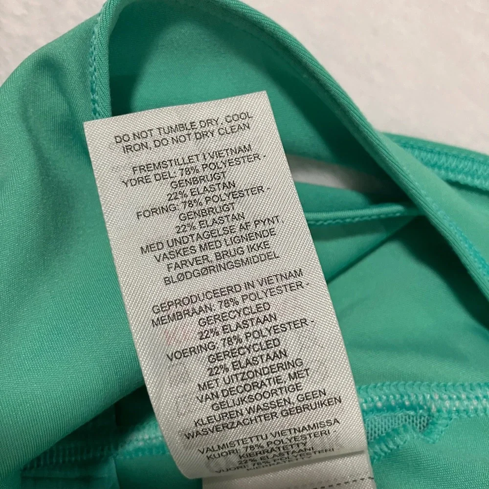 Gymshark Longline Sports Bra Women's Size Medium Tropic Green Square Neck